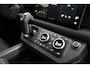 Land Rover Defender 110 2.0 P300e 110 X-Dynamic SE Dealeronderh. / 5 jaar garantie / Trekhaak / Panoramadak / Winterpakket / 20 inch / Stoelventilatie / Black Pack / Luchtvering / Clearsight Smart View
