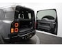 Land Rover Defender 110 2.0 P300e 110 X-Dynamic SE Dealeronderh. / 5 jaar garantie / Trekhaak / Panoramadak / Winterpakket / 20 inch / Stoelventilatie / Black Pack / Luchtvering / Clearsight Smart View