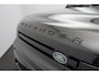 Land Rover Defender 110 2.0 P300e 110 X-Dynamic SE Dealeronderh. / 5 jaar garantie / Trekhaak / Panoramadak / Winterpakket / 20 inch / Stoelventilatie / Black Pack / Luchtvering / Clearsight Smart View