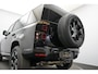 Land Rover Defender 110 2.0 P300e 110 X-Dynamic SE Dealeronderh. / 5 jaar garantie / Trekhaak / Panoramadak / Winterpakket / 20 inch / Stoelventilatie / Black Pack / Luchtvering / Clearsight Smart View