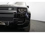 Land Rover Defender 110 2.0 P300e 110 X-Dynamic SE Dealeronderh. / 5 jaar garantie / Trekhaak / Panoramadak / Winterpakket / 20 inch / Stoelventilatie / Black Pack / Luchtvering / Clearsight Smart View