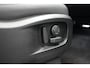 Land Rover Defender 110 2.0 P300e 110 X-Dynamic SE Dealeronderh. / 5 jaar garantie / Trekhaak / Panoramadak / Winterpakket / 20 inch / Stoelventilatie / Black Pack / Luchtvering / Clearsight Smart View