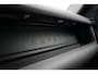 Land Rover Defender 110 2.0 P300e 110 X-Dynamic SE Dealeronderh. / 5 jaar garantie / Trekhaak / Panoramadak / Winterpakket / 20 inch / Stoelventilatie / Black Pack / Luchtvering / Clearsight Smart View
