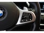 BMW 5-Serie 520e Business Edition Plus Laser / Comfort stoelen / Elek. verstel. stoelen / 20''LM velgen / Privacy Glass / Carbon zwart / Leder
