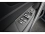BMW 5-Serie 520e Business Edition Plus Laser / Comfort stoelen / Elek. verstel. stoelen / 20''LM velgen / Privacy Glass / Carbon zwart / Leder
