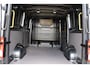 Volkswagen Crafter 35 2.0 TDI L3H2 Highline PB Edition Full Options! Adaptieve Cruise, Camera, Carplay, LED, Stuur verwarming, 177pk, Automaat, Multimedia, Stoelverwarming, Uniek!
