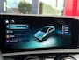 Mercedes-Benz A-klasse 200 AMG Facelift | Panorama | Head Up | Memory Seats | Sfeer verlichting | Camera voor - achter | Carplay |