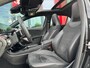 Mercedes-Benz A-klasse 200 AMG Facelift | Panorama | Head Up | Memory Seats | Sfeer verlichting | Camera voor - achter | Carplay |