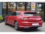 Volkswagen Arteon Shooting Brake 1.4 TSI eHybrid R-Line Pano/IQ.Light/360/Navi Pro/Head-up/Keyless/Elek. lederen R Sportstoelen/DCC/ACC/Virtual Cockpit/Trekhaak wegkl.