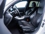BMW 3-Serie Touring 318i High Executive M-Sport|Trekhaak|LED