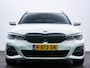 BMW 3-Serie Touring 318i High Executive M-Sport|Trekhaak|LED