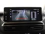 Opel Vivaro-e Electric L3 75 kWh 136PK STX Edition | Lederen Bekleding | AppleCarplay/AndroidAuto | Armsteun | LED | Laadvloer+Betimmering | Navigatie | Stoel/Stuurverwarming | Camera | Cruise Control | Climate Control | LMV | Parkeersensoren |
