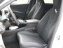 DS 8 N°8 AWD Long Range Étoile Absolute Comfort 97 kWh | Navigatie | Stoelverwarming en ventilatie Voor en Achter | Apple Carplay/Android Auto | Massagestoelen | Camera rondom