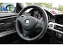 BMW 3-Serie Coupé 335i 306pk Clima/Cruise/Keyless/Xenon/Sportstoelen/Memory/Navi/Bluetooth/RadioCD.AUX/18"LM/Trekhaak/APK:04-2027