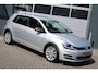 Volkswagen Golf 1.2 TSI Highline Clima/Stoelverwarming/PDCv+a/Navi/Bluetooth/LED/RadioCD.AUX.USB/17"LM/Trekhaak/APK:27-10-2026