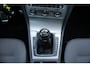 Volkswagen Golf 1.2 TSI Highline Clima/Stoelverwarming/PDCv+a/Navi/Bluetooth/LED/RadioCD.AUX.USB/17"LM/Trekhaak/APK:27-10-2026