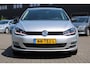 Volkswagen Golf 1.2 TSI Highline Clima/Stoelverwarming/PDCv+a/Navi/Bluetooth/LED/RadioCD.AUX.USB/17"LM/Trekhaak/APK:27-10-2026