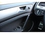 Volkswagen Golf 1.2 TSI Highline Clima/Stoelverwarming/PDCv+a/Navi/Bluetooth/LED/RadioCD.AUX.USB/17"LM/Trekhaak/APK:27-10-2026