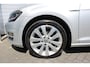 Volkswagen Golf 1.2 TSI Highline Clima/Stoelverwarming/PDCv+a/Navi/Bluetooth/LED/RadioCD.AUX.USB/17"LM/Trekhaak/APK:27-10-2026