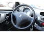 Peugeot 107 1.0 Active 5-Deurs Airco/Elek.Ramen/C.V./RadioCD.AUX/LED/Toerenteller/Isofix/APK:09-01-2027