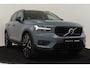 Volvo XC40 T5 RECHARGE R-DESIGN *VOL!* -PANO.DAK|HARMAN/KARDON|POWER-SEAT|360°CAM|BLIS|ADAP.LED|PRIVACY.GLAS|TREKHAAK|21"|ALL-SEASON
