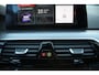 BMW 5-Serie Touring 520i High Executive M-Sport HeadUp/Camera/Panodak/Stoel&Stuurverwarming/Virtual/PDC/LederMemory/Navi/LED/20"LM