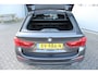 BMW 5-Serie Touring 520i High Executive M-Sport HeadUp/Camera/Panodak/Stoel&Stuurverwarming/Virtual/PDC/LederMemory/Navi/LED/20"LM