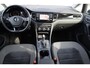 Volkswagen Golf Sportsvan 1.4 TSI Highline 150PK / 110kW DSG, 1e eigenaar dealeronderhouden, afneembare trekhaak, navigatie, DAB+, parkeersensoren voor en achter (PDC), elektrisch verstel-, verwarm- en inklapbare buitenspiegels (spiegel pakket), 17" wielen, cruise control, bluetooth, automatische airco
