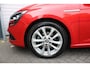 Renault Megane 1.2 TCe Limited Clima/Cruise/Camera/Keyless/Navi/Bluetooh/PDC/HalfLeder/LED/ParkAssist/Dodehoek/Radio.AUX.USB/17"LM