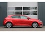 Renault Megane 1.2 TCe Limited Clima/Cruise/Camera/Keyless/Navi/Bluetooh/PDC/HalfLeder/LED/ParkAssist/Dodehoek/Radio.AUX.USB/17"LM