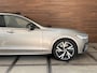 Volvo V90 2.0 T6 Plug-in hybrid AWD Ultimate Dark | FaceLift | Luchtvering | Xenium Pakket | Licht Pakket | HUD | 360cam |
