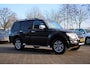 Mitsubishi Pajero MITSUBISHI 3.2 DI-D 190pk 4WD Grijskenteken Automaat 3500KG Cruise/Camera/Xenon/Navi/Stoelverwarming/Leder/18"LM