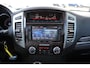 Mitsubishi Pajero MITSUBISHI 3.2 DI-D 190pk 4WD Grijskenteken Automaat 3500KG Cruise/Camera/Xenon/Navi/Stoelverwarming/Leder/18"LM