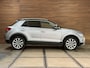 Volkswagen T-Roc 1.5 TSI Style | Panoramadak | ACC | Park Assist | LED Plus | Virtual Cockpit | Camera | 18 Inch | CarPlay