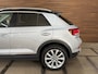 Volkswagen T-Roc 1.5 TSI Style | Panoramadak | ACC | Park Assist | LED Plus | Virtual Cockpit | Camera | 18 Inch | CarPlay