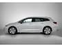 Toyota Corolla Touring Sports Hybrid 140 Dynamic | Stoelverwarming | Parkeersensoren | 17'' Lichtmetalen Velgen | Apple Carplay/Android Auto |