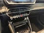 Peugeot 2008 1.2 PureTech Allure | APPLE CARPLAY & ANDROID AUTO | TREKHAAK | CAMERA | LAGE KILOMETERSTAND |
