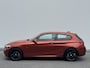 BMW 1-Serie 118i High Executive M-Sport Automaat | Navigatie Professional | DAB | Apple CarPlay | PDC Voor en achter | Stoelverwarming