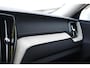 Volvo XC60 T8 390PK Automaat Plug-in hybrid AWD Inscription / Head-up display / Elektrisch glazen panoramisch schuifdak / Achteruitrijcamera / Elektrisch bedienbare voorstoelen met geheugen / Verwarmbare stoelen / Keyless entry / Elektrische achterklep