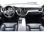 Volvo XC60 T8 390PK Automaat Plug-in hybrid AWD Inscription / Head-up display / Elektrisch glazen panoramisch schuifdak / Achteruitrijcamera / Elektrisch bedienbare voorstoelen met geheugen / Verwarmbare stoelen / Keyless entry / Elektrische achterklep