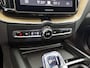 Volvo XC60 Plus Dark Recharge Plug-In Hybrid AWD
