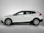 Volvo V40 Cross Country 1.5 T3 Polar+ Luxury | Trekhaak | Panoramadak | Camera |