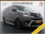 Toyota ProAce Worker L3 2.0D-4D 177PK Automaat Leder Dubbele Cabine 5-Persoons Stoelverwarming Trekhaak Camera 3D-Navi Ecc Apple Carplay Android Auto Sidebar Lmv 17" Privacy Glas Betonplex Vloer Wandbetimmering 1e Eigenaar 2.500KG Trekgewicht 400NM
