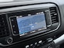 Toyota ProAce Worker L3 2.0D-4D 177PK Automaat Leder Dubbele Cabine 5-Persoons Stoelverwarming Trekhaak Camera 3D-Navi Ecc Apple Carplay Android Auto Sidebar Lmv 17" Privacy Glas Betonplex Vloer Wandbetimmering 1e Eigenaar 2.500KG Trekgewicht 400NM