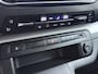 Toyota ProAce Worker L3 2.0D-4D 177PK Automaat Leder Dubbele Cabine 5-Persoons Stoelverwarming Trekhaak Camera 3D-Navi Ecc Apple Carplay Android Auto Sidebar Lmv 17" Privacy Glas Betonplex Vloer Wandbetimmering 1e Eigenaar 2.500KG Trekgewicht 400NM
