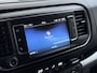 Toyota ProAce Worker L3 2.0D-4D 177PK Automaat Leder Dubbele Cabine 5-Persoons Stoelverwarming Trekhaak Camera 3D-Navi Ecc Apple Carplay Android Auto Sidebar Lmv 17" Privacy Glas Betonplex Vloer Wandbetimmering 1e Eigenaar 2.500KG Trekgewicht 400NM