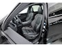 Volvo XC60 2.0 T6 Plug-in hybrid AWD Plus Black Edition | Pano-dak | Trekhaak | 360 camera | H&K Audio |