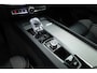Volvo XC60 2.0 T6 Plug-in hybrid AWD Plus Black Edition | Pano-dak | Trekhaak | 360 camera | H&K Audio |
