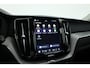 Volvo XC60 2.0 T6 Plug-in hybrid AWD Plus Bright | Prijs rijklaar | Trekhaak | Pano-dak | Camera | 4x Stoel + stuurverw. | 20 inch |