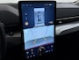 Ford Mustang Mach-E Extended RWD 98kWh SOH 94% Trekhaak Adap.Cruise B&O-Audio Leder 360°Camera Stoel+Stuurverwarming Navi Ecc Apple Carplay Android Auto Lmv 18" Privacy Glas Pdc Voorruitverwarming DAB Elek.Achterklep Keyless Dodehoekwaarschuwing 1e Eigenaar 750KG Trekgewicht Origineel Nederlandse Auto